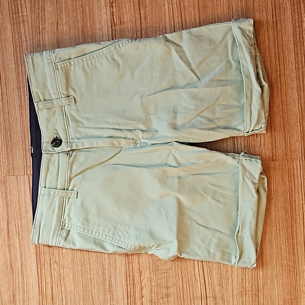 Boys mint green size 10 shorts